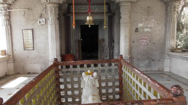 नंदी महाराज महेश्वर काशी विश्वनाथ मंदिर