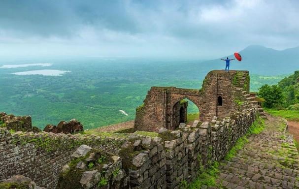 Monsoon-tourist-places-madhya-pradesh: