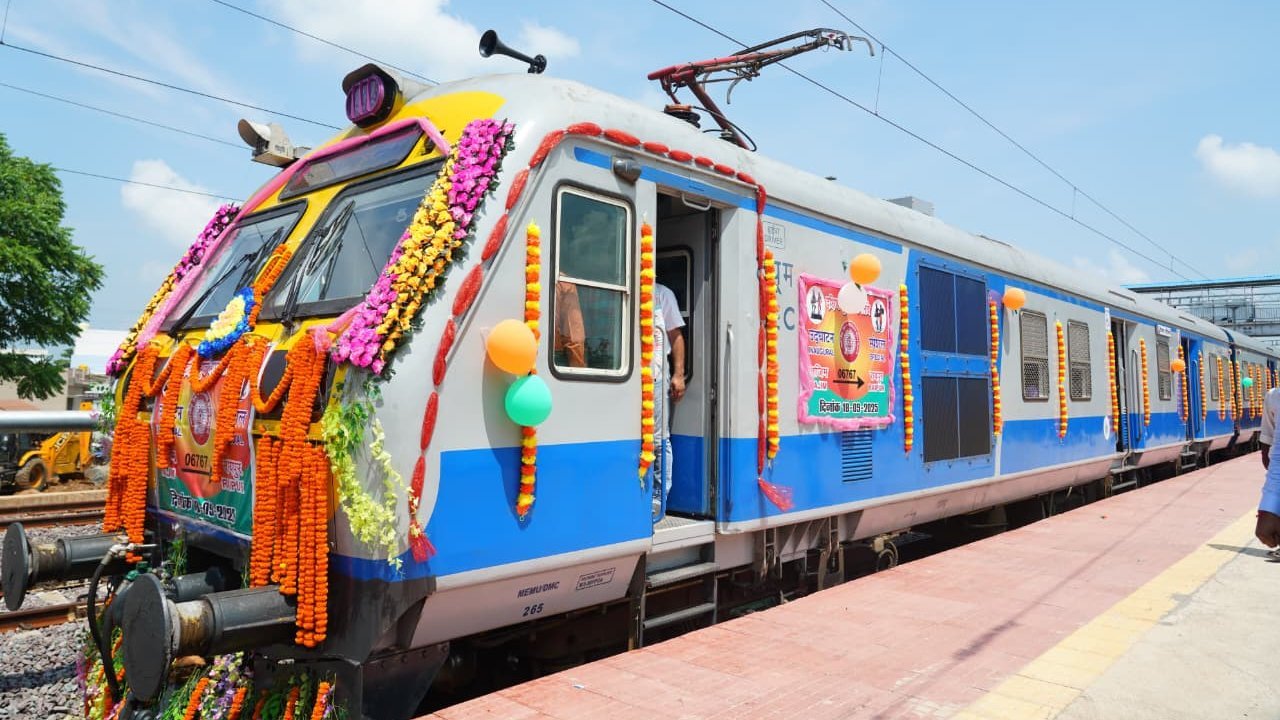 राजिम को मिली नई रेल सौगात, मुख्यमंत्री विष्णु देव साय ने दिखाई हरी झंडी