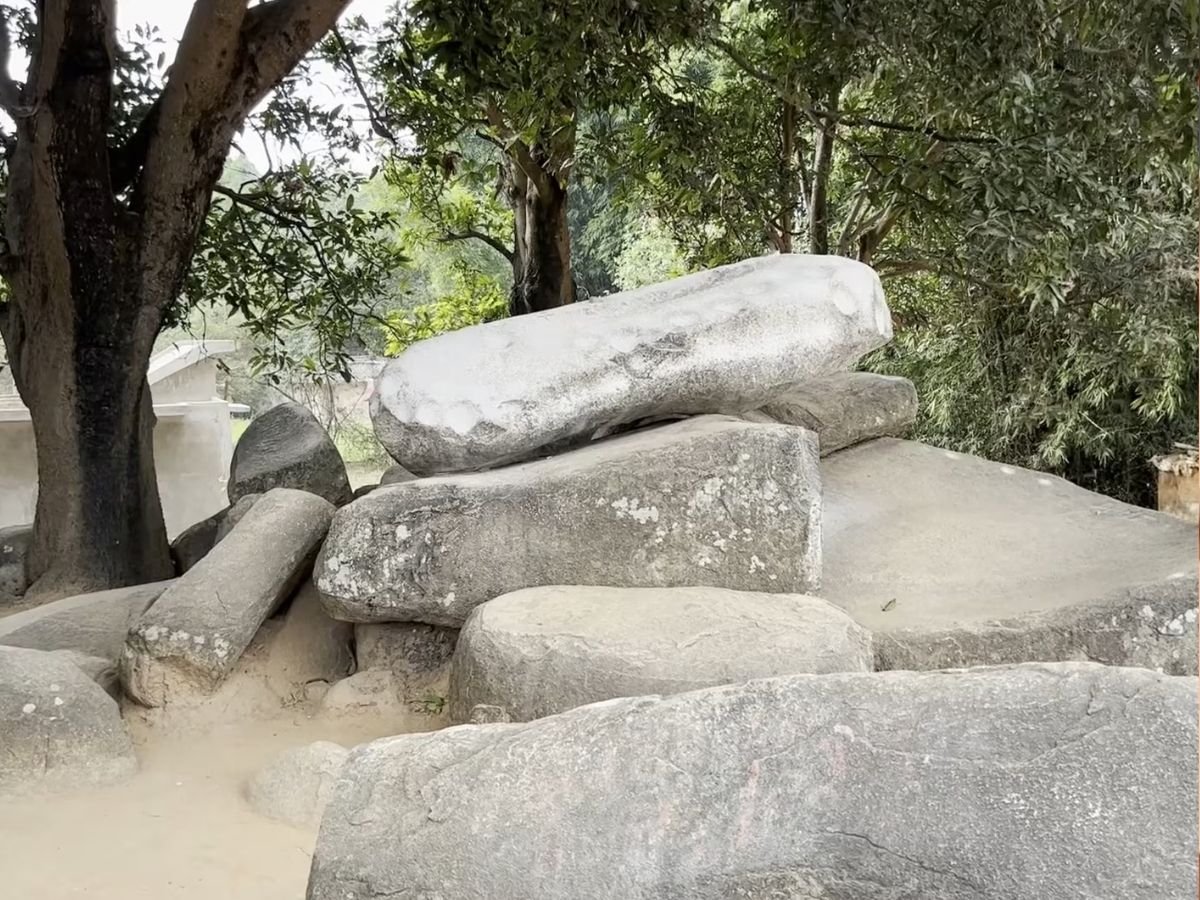 Thinthini Patthar Surguja