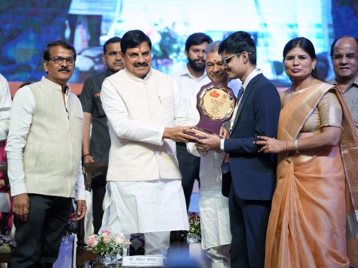 मुख्यमंत्री डॉ मोहन यादव