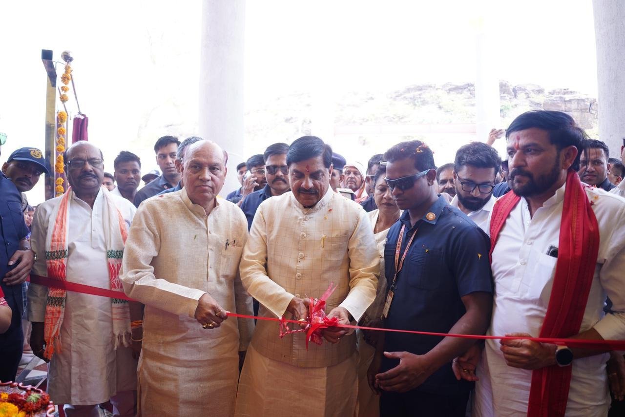 सागर के नरयावली में शासकीय सांदीपनि उच्चतर माध्यमिक विद्यालय के नवनिर्मित भवन का लोकार्पण